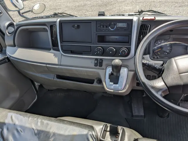 三菱 キャンター TPG-FEA50(2WD)の写真11