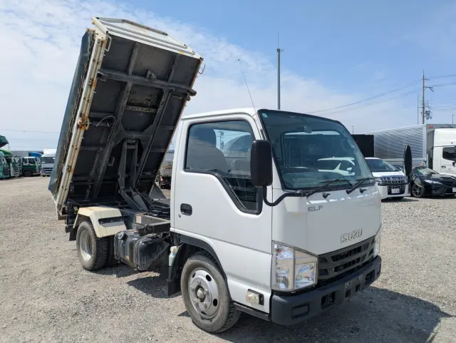 いすゞ エルフ TPG-NKR85AN(2WD)の写真21