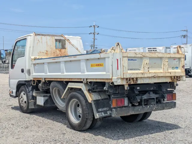 いすゞ エルフ TPG-NKR85AN(2WD)の写真3