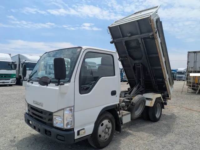 いすゞ エルフ TPG-NKR85AN(2WD)の写真17