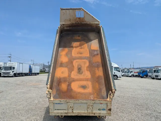いすゞ エルフ TPG-NKR85AN(2WD)の写真19