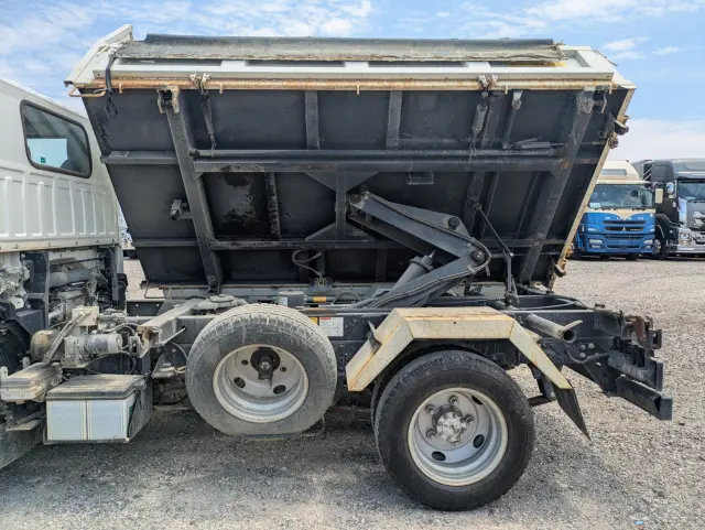いすゞ エルフ TPG-NKR85AN(2WD)の写真22