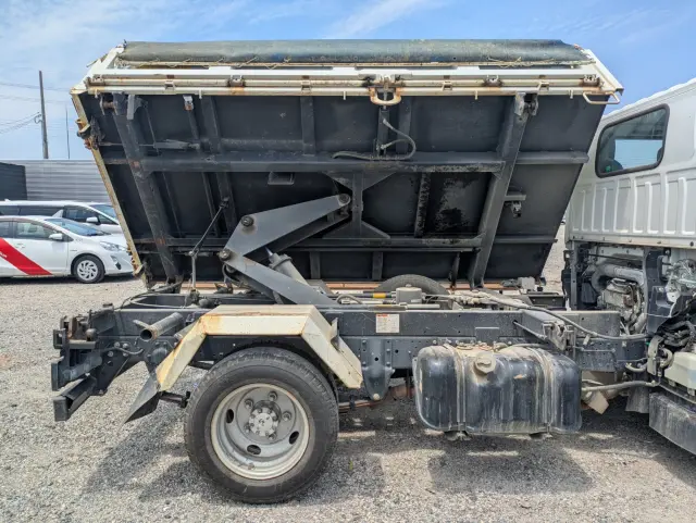 いすゞ エルフ TPG-NKR85AN(2WD)の写真30