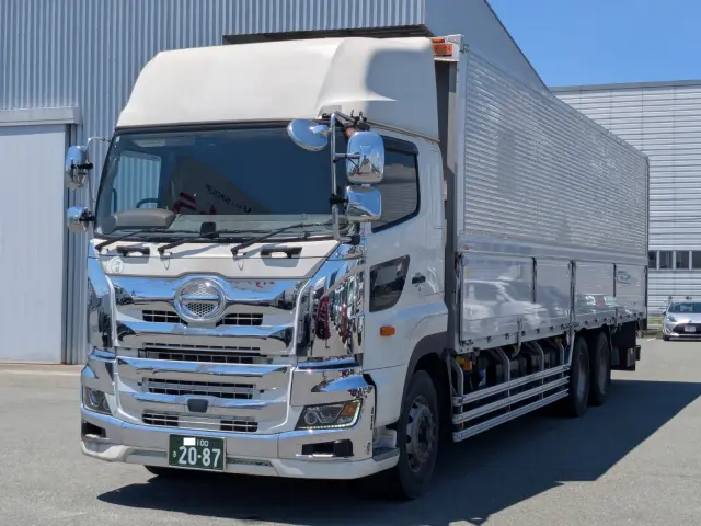 日野 プロフィア 2DG-FR1AHG(6x2)の写真1
