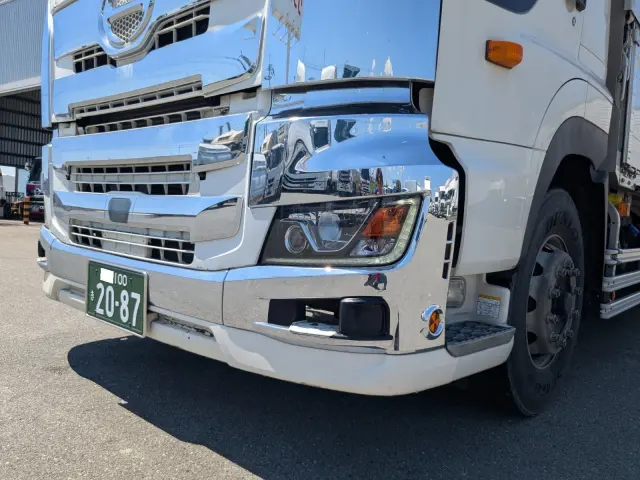 日野 プロフィア 2DG-FR1AHG(6x2)の写真47