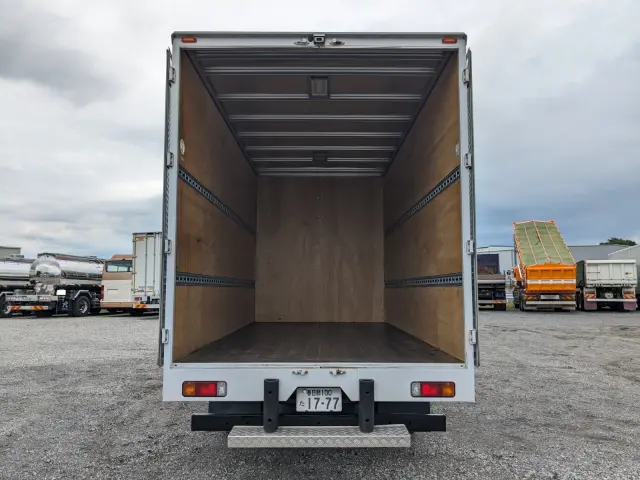 トヨタ ダイナ TKG-XZU712(2WD)の写真8