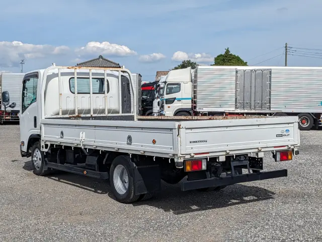 いすゞ エルフ TPG-NNR85AR(2WD)の写真3