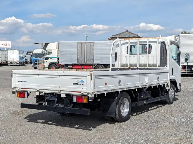 いすゞ エルフ TPG-NNR85AR(2WD)の写真4
