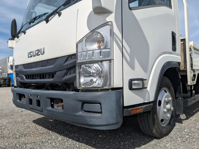 いすゞ エルフ TPG-NNR85AR(2WD)の写真13