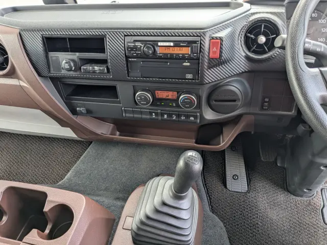 日野 レンジャー 2KG-FD2ABG(2WD)の写真12