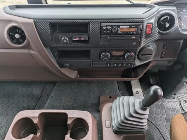 日野 レンジャー 2KG-FD2ABG(2WD)の写真11
