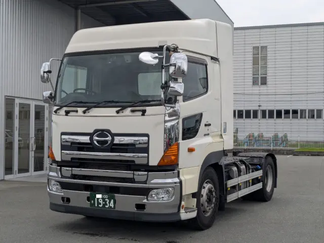 日野 プロフィア QPG-SH1EEDG(2WD)の写真1
