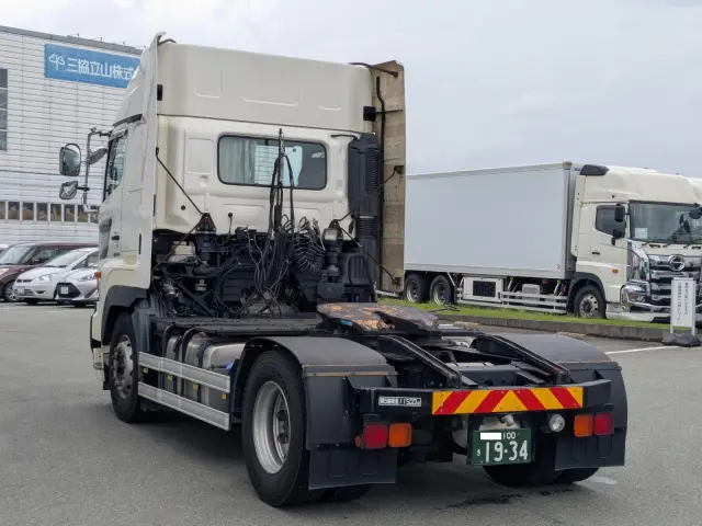日野 プロフィア QPG-SH1EEDG(2WD)の写真3