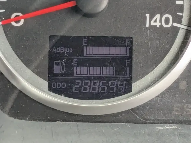 日野 プロフィア QPG-SH1EEDG(2WD)の写真11