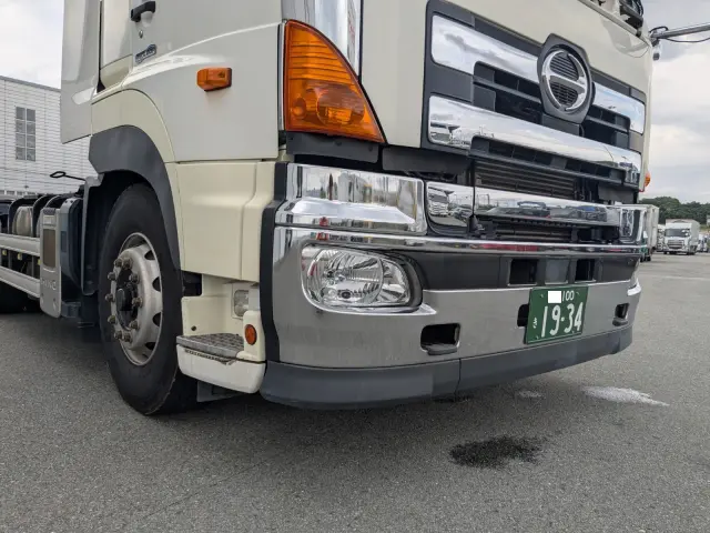 日野 プロフィア QPG-SH1EEDG(2WD)の写真13