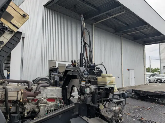 日野 プロフィア QPG-SH1EEDG(2WD)の写真31