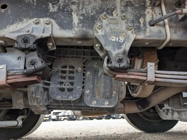 いすゞ ギガ QKG-CYJ77A(8x4)の写真20