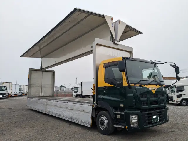 いすゞ ギガ QKG-CYJ77A(8x4)の写真36