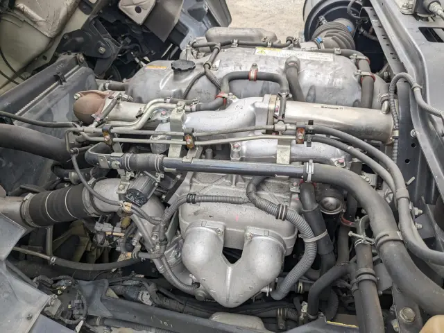 いすゞ ギガ QKG-CYJ77A(8x4)の写真43