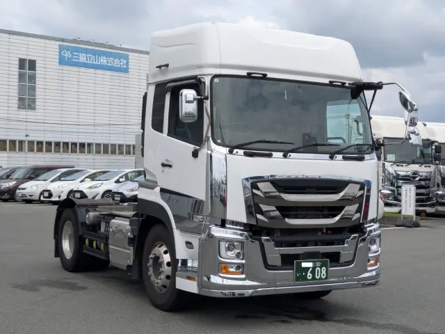 いすゞ ギガ 2RG-EK5DABの写真2