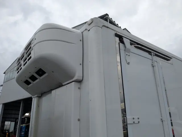 三菱 キャンター 2RG-FEB80(2WD)の写真45