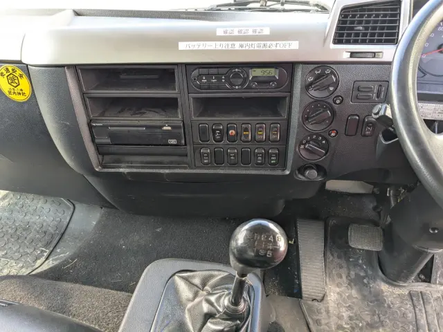 三菱 ファイター 2KG-FK71F(2WD)の写真12