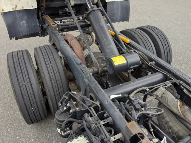 三菱 キャンター TPG-FBA60(2WD)の写真30