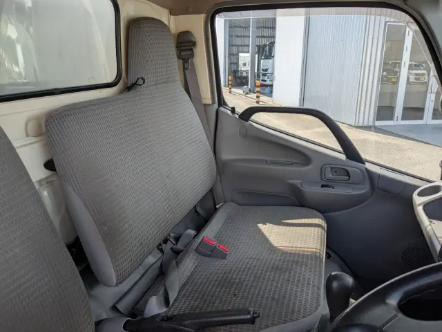 トヨタ ダイナ TKG-XZU605(2WD)の写真9