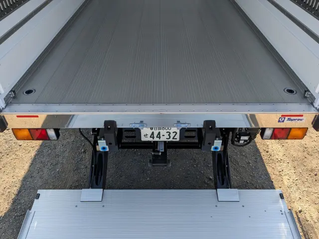 三菱 ファイター 2KG-FK65F(2WD)の写真11