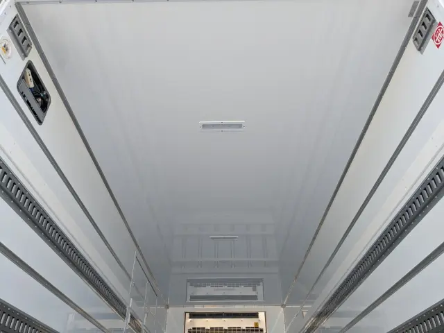 三菱 ファイター 2KG-FK65F(2WD)の写真14