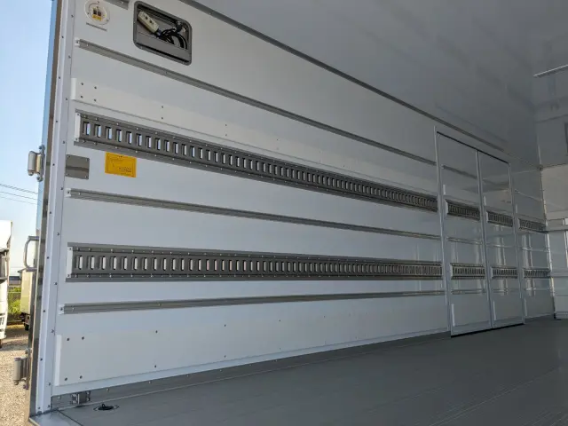 三菱 ファイター 2KG-FK65F(2WD)の写真20
