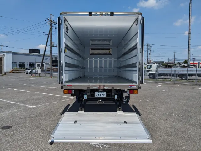 三菱 ファイター 2KG-FK65F(2WD)の写真9