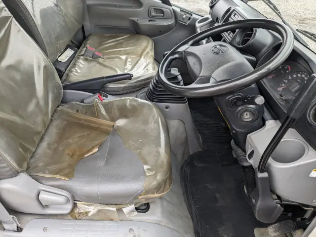 日野 デュトロ TKG-XZC610T(2WD)の写真28