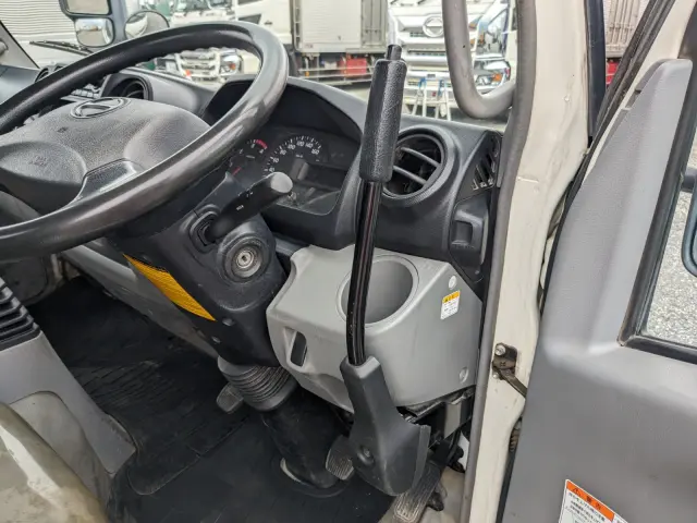 日野 デュトロ TKG-XZC610T(2WD)の写真38