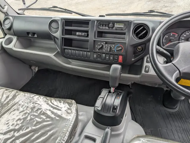 日野 デュトロ TPG-XZU710M(2WD)の写真28