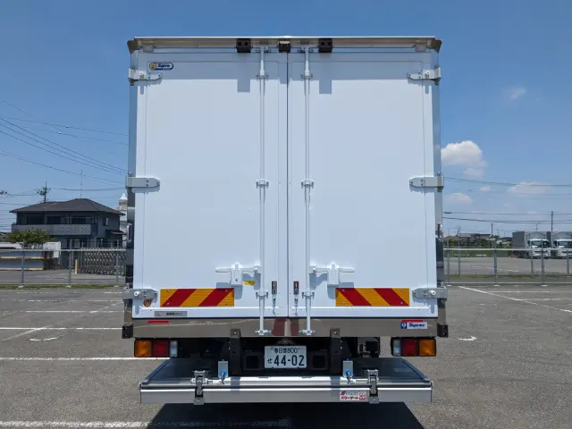 三菱 ファイター 2KG-FK65F(2WD)の写真5