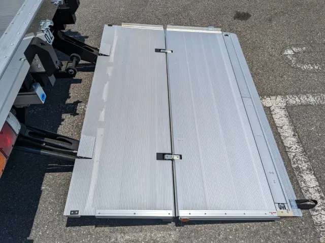 三菱 ファイター 2KG-FK65F(2WD)の写真10