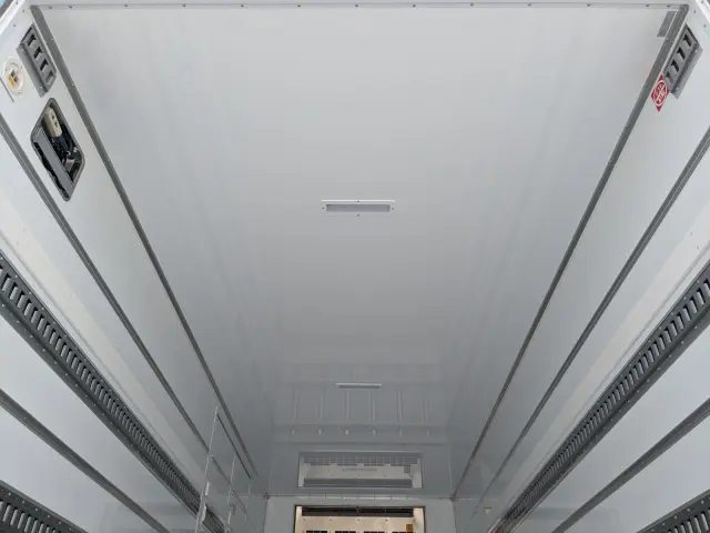 三菱 ファイター 2KG-FK65F(2WD)の写真15