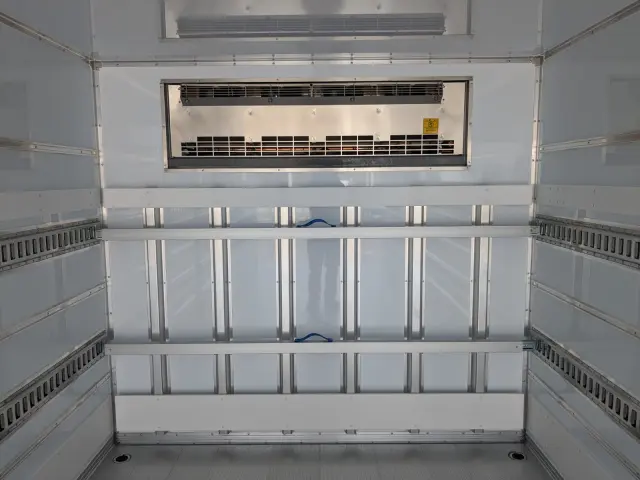 三菱 ファイター 2KG-FK65F(2WD)の写真18