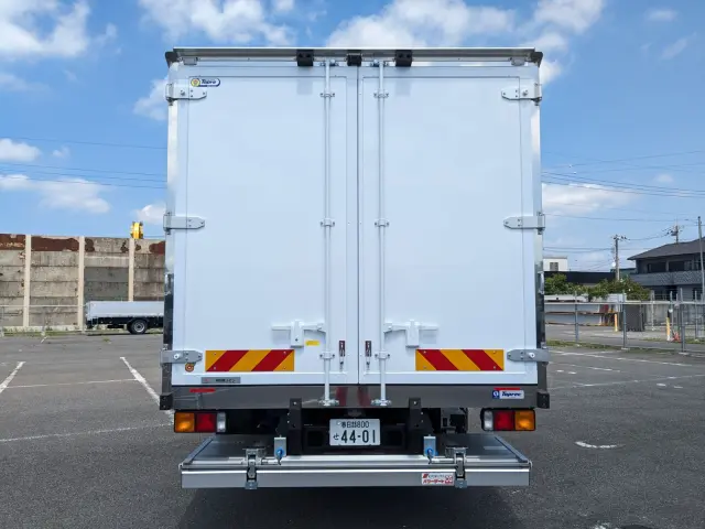 三菱 ファイター 2KG-FK65F(2WD)の写真5