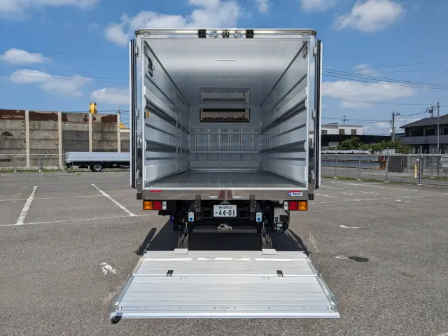 三菱 ファイター 2KG-FK65F(2WD)の写真9