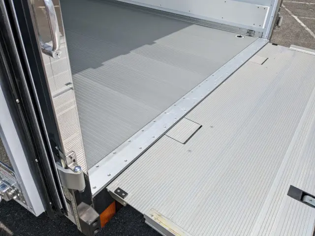 三菱 ファイター 2KG-FK65F(2WD)の写真11