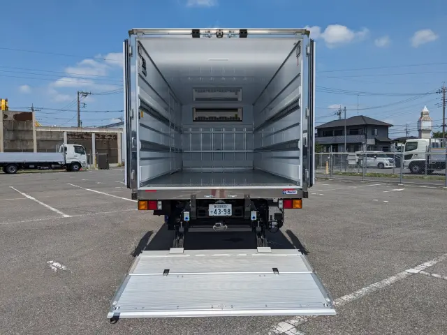 三菱 ファイター 2KG-FK65F(2WD)の写真9