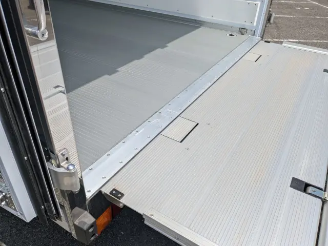 三菱 ファイター 2KG-FK65F(2WD)の写真11