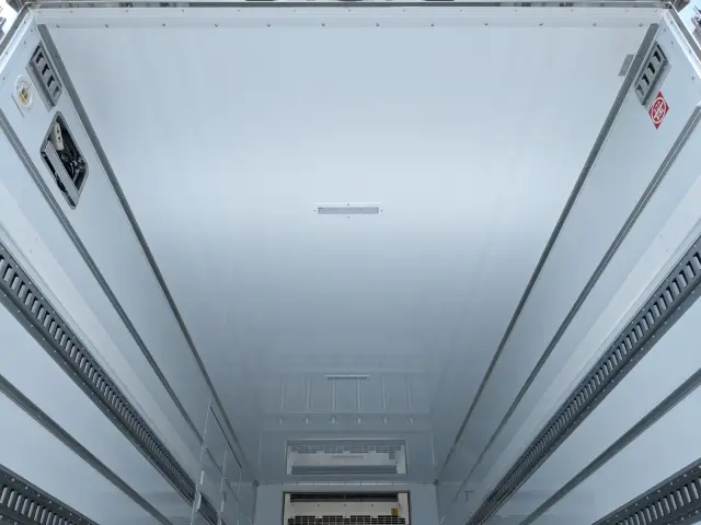 三菱 ファイター 2KG-FK65F(2WD)の写真15