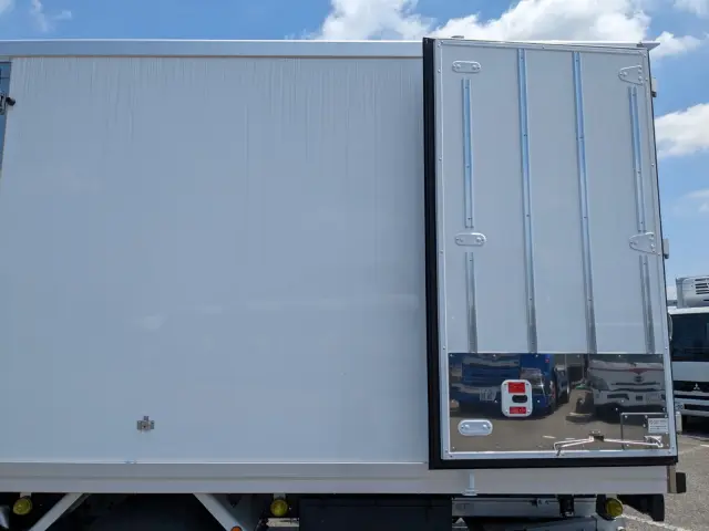 三菱 ファイター 2KG-FK65F(2WD)の写真29