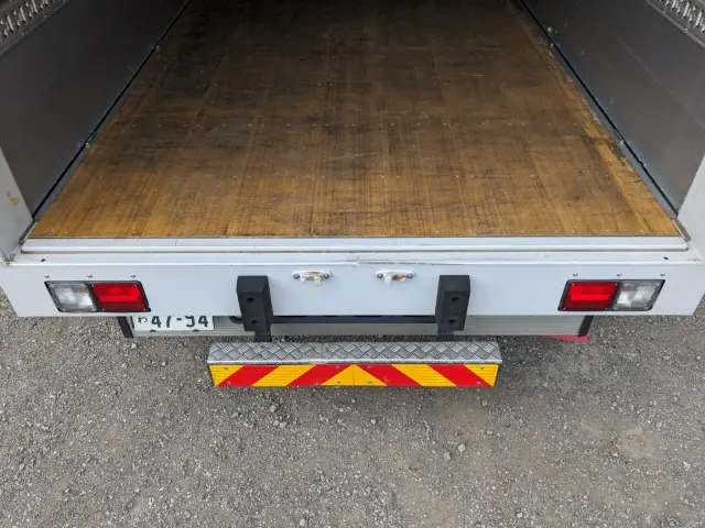 日野 レンジャー 2KG-FD2ABG(2WD)の写真9