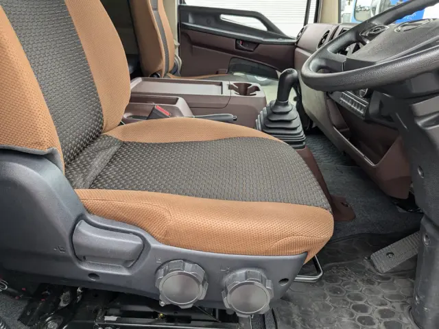 日野 レンジャー 2KG-FD2ABG(2WD)の写真30