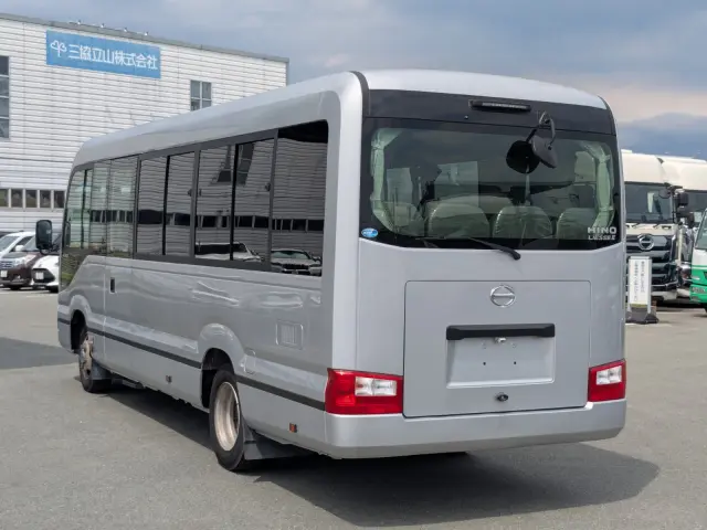 日野 リエッセⅡ SKG-XZB70M(2WD)の写真3