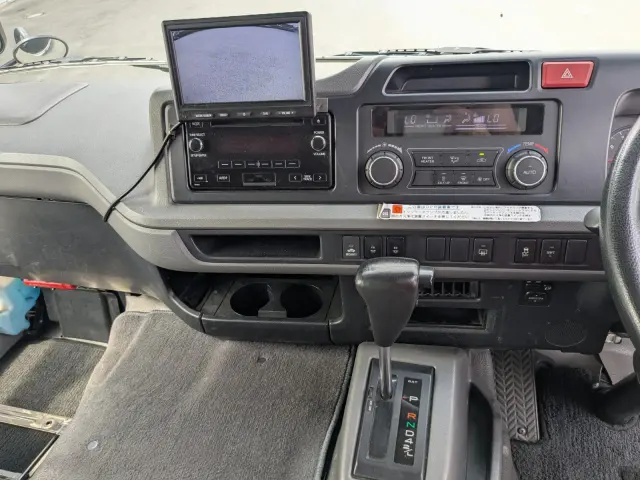 日野 リエッセⅡ SKG-XZB70M(2WD)の写真28